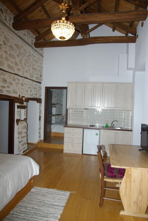 Sabouko Guest House Vyzítsa Exterior foto